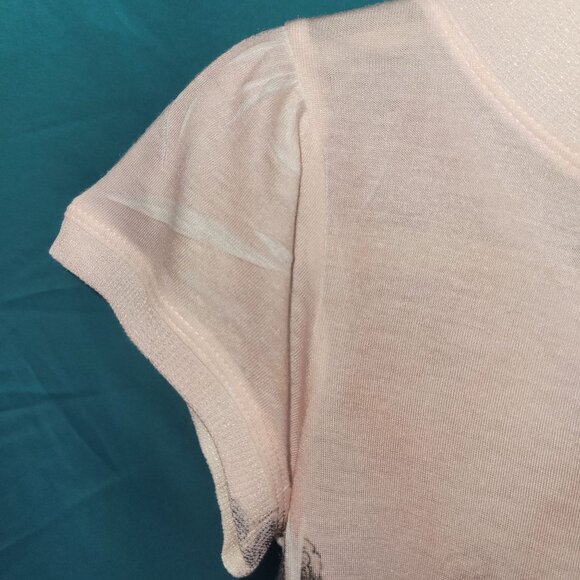 Bleu Clair By Claire Pettibone Womens V-Neck Rose Pattern Script T-Shirt Size M - Picture 10 of 10